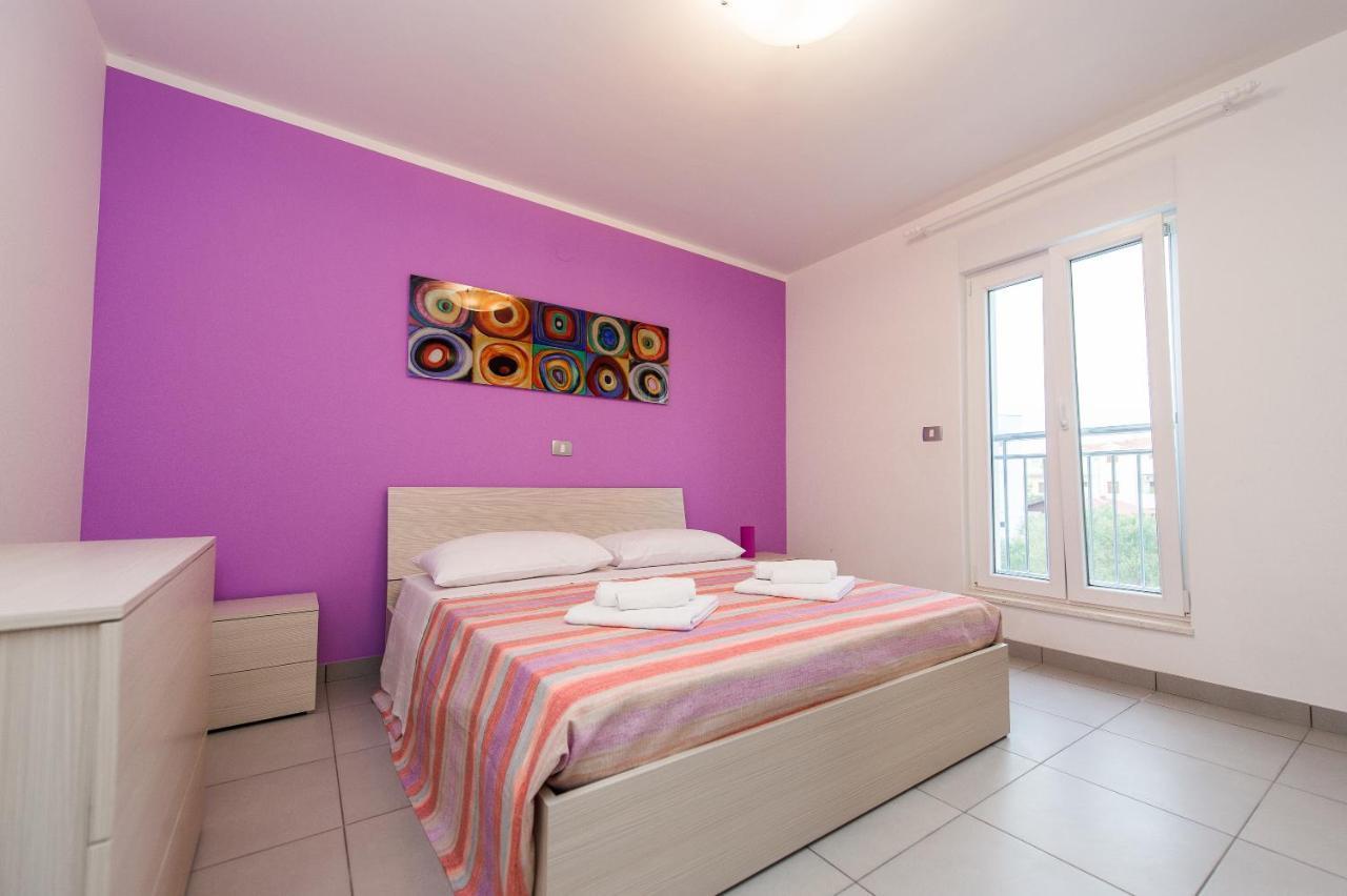 Blue Sky Apartments Rogoznica  Esterno foto