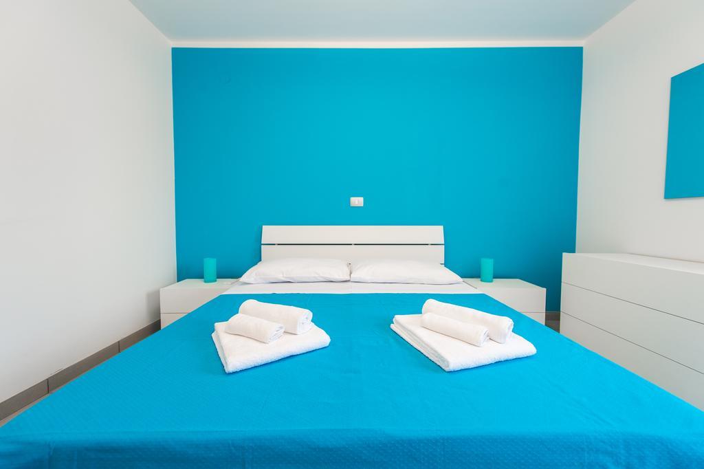 Blue Sky Apartments Rogoznica  Esterno foto