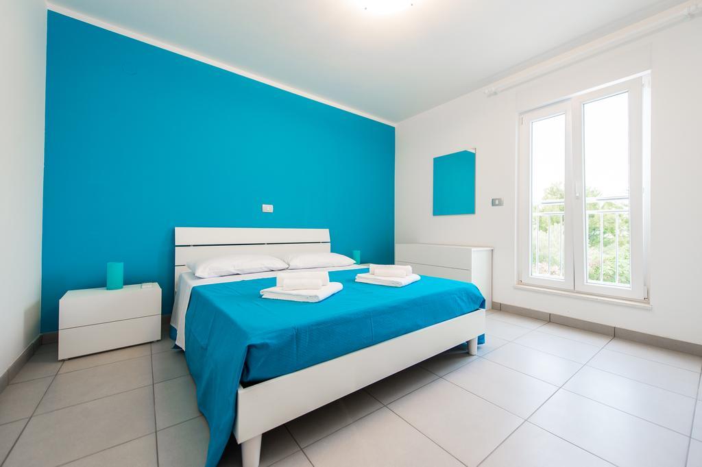 Blue Sky Apartments Rogoznica  Esterno foto